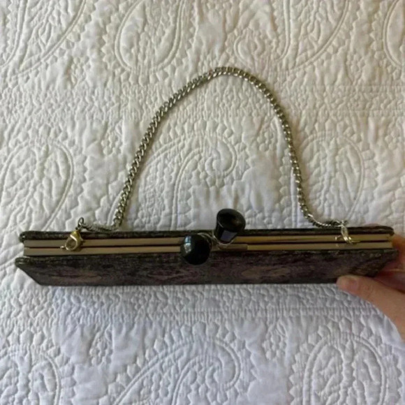 White House Black Market Evening Clutch With Removable Chain - Picture 2 of 6